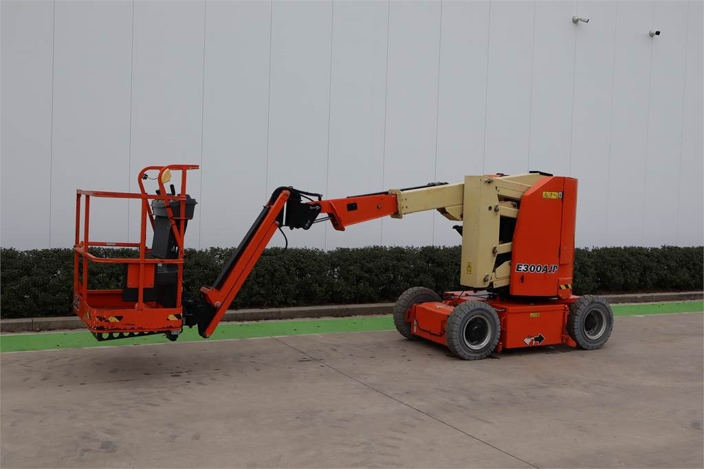 JLG E300AJP - Gelenkarmbühne: das Bild 2 JLG E300AJP - Gelenkarmbühne: das Bild 2
