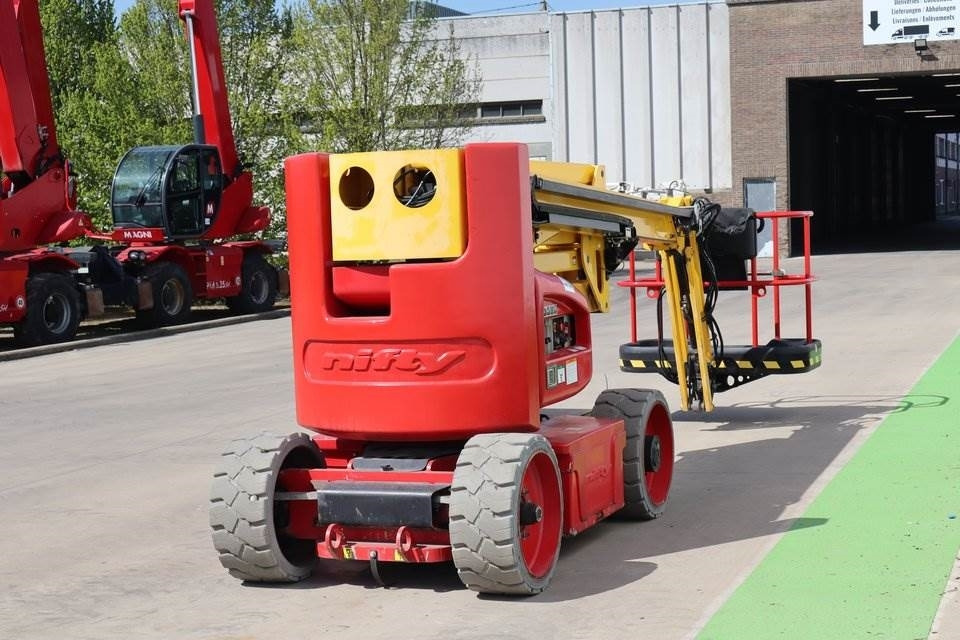 Niftylift HR17NE - Gelenkarmbühne: das Bild 4 Niftylift HR17NE - Gelenkarmbühne: das Bild 4