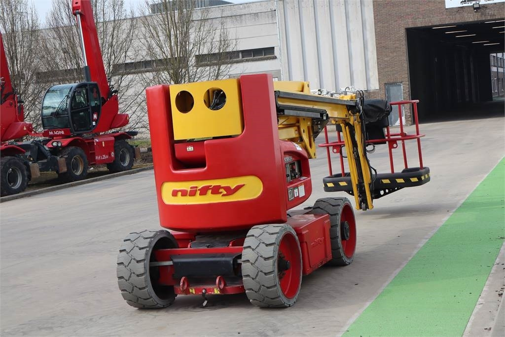 Niftylift HR17NE - Gelenkarmbühne: das Bild 4 Niftylift HR17NE - Gelenkarmbühne: das Bild 4