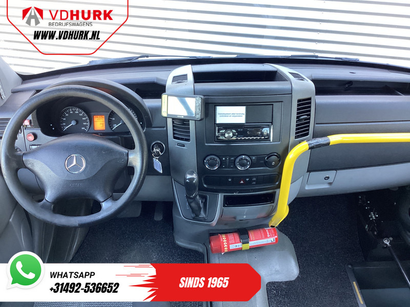 Mercedes-Benz Sprinter 313 2.2 CDI Aut. L2H2 € 10.648 Incl. BTW BPM VRIJ! Combi/ 9 Persoons/ Kombi/ 9P/ Airco/ Rolstoellift - Kleinbus, Personentransporter: das Bild 3 Mercedes-Benz Sprinter 313 2.2 CDI Aut. L2H2 € 10.648 Incl. BTW BPM VRIJ! Combi/ 9 Persoons/ Kombi/ 9P/ Airco/ Rolstoellift - Kleinbus, Personentransporter: das Bild 3