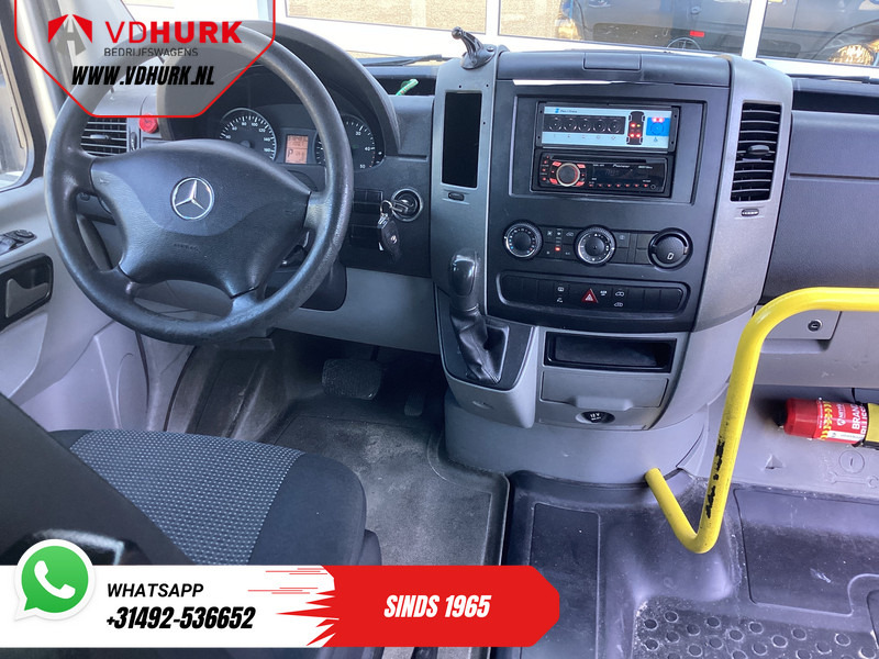 Mercedes-Benz Sprinter 313 2.2 CDI Aut. L2H2 €10.648,- Incl. BTW BPM VRIJ! EXPORT ONLY Rolstoelvervoer/ Combi/ 9 Persoons/ Kombi/ 9P/ Airco/ Rolstoelli - Kleinbus, Personentransporter: das Bild 3 Mercedes-Benz Sprinter 313 2.2 CDI Aut. L2H2 €10.648,- Incl. BTW BPM VRIJ! EXPORT ONLY Rolstoelvervoer/ Combi/ 9 Persoons/ Kombi/ 9P/ Airco/ Rolstoelli - Kleinbus, Personentransporter: das Bild 3
