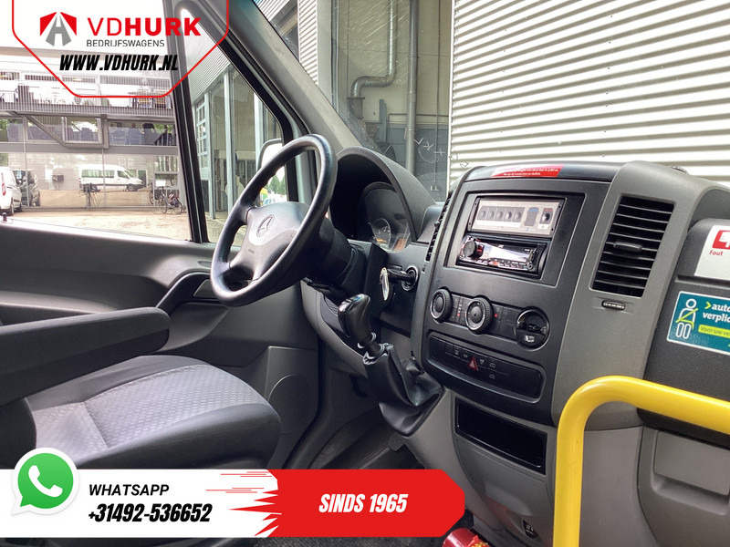 Mercedes-Benz Sprinter 313 2.2 CDI L2H2 €9.922 Incl. BTW BPM VRIJ! EXPORT ONLY Combi/ 9 Persoons/ Kombi/ 9P/ Airco/ Rolstoellift - Kleinbus, Personentransporter: das Bild 3 Mercedes-Benz Sprinter 313 2.2 CDI L2H2 €9.922 Incl. BTW BPM VRIJ! EXPORT ONLY Combi/ 9 Persoons/ Kombi/ 9P/ Airco/ Rolstoellift - Kleinbus, Personentransporter: das Bild 3