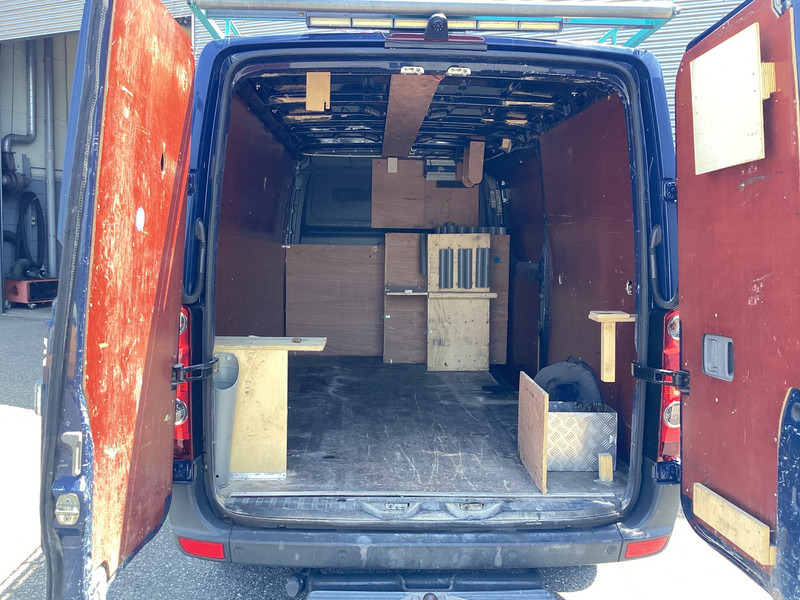 Volkswagen Crafter 2.0 TDI L2 EXPORT ONLY 3.5t Trekhaak/ Imperiaal/ Camera/ PDC/ Airco/ Cruise/ Bluetooth - Kastenwagen: das Bild 5 Volkswagen Crafter 2.0 TDI L2 EXPORT ONLY 3.5t Trekhaak/ Imperiaal/ Camera/ PDC/ Airco/ Cruise/ Bluetooth - Kastenwagen: das Bild 5
