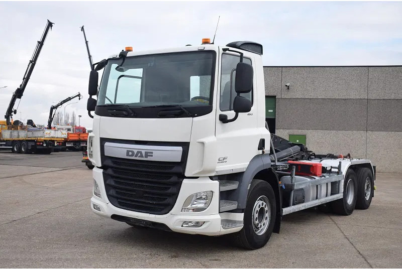 DAF CF 460 - Abrollkipper: das Bild 2 DAF CF 460 - Abrollkipper: das Bild 2