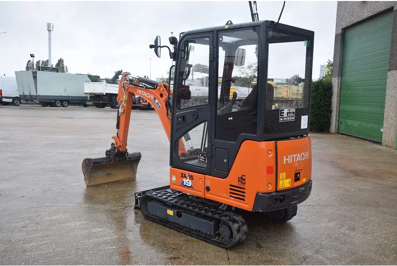 Hitachi ZX19.6 CR - Minibagger: das Bild 3 Hitachi ZX19.6 CR - Minibagger: das Bild 3