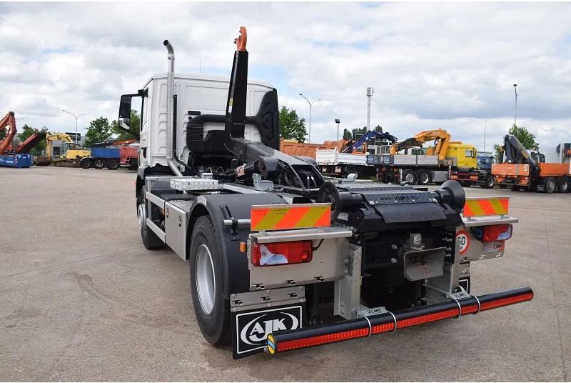 Abrollkipper MAN TGM 18.320: das Bild 7