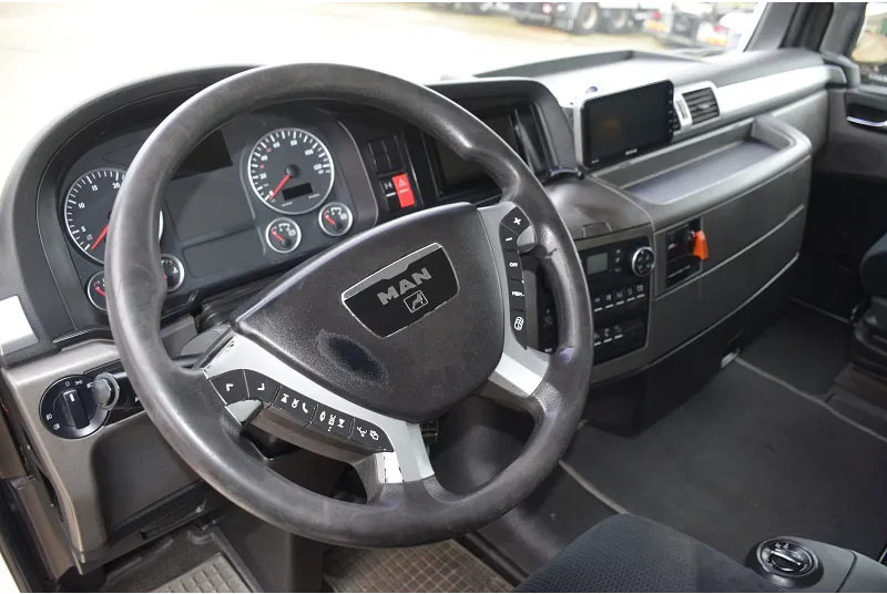 MAN TGX 26.480 - Fahrgestell LKW: das Bild 5 MAN TGX 26.480 - Fahrgestell LKW: das Bild 5