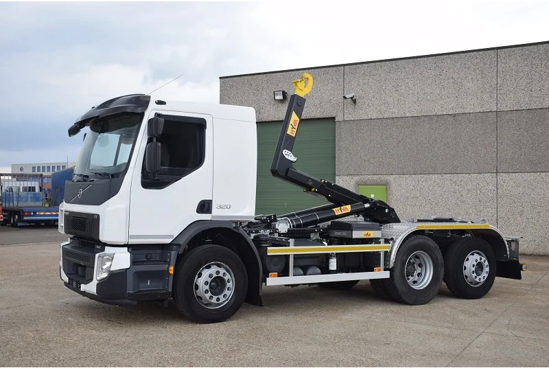 Volvo FE 320 - Abrollkipper: das Bild 3 Volvo FE 320 - Abrollkipper: das Bild 3