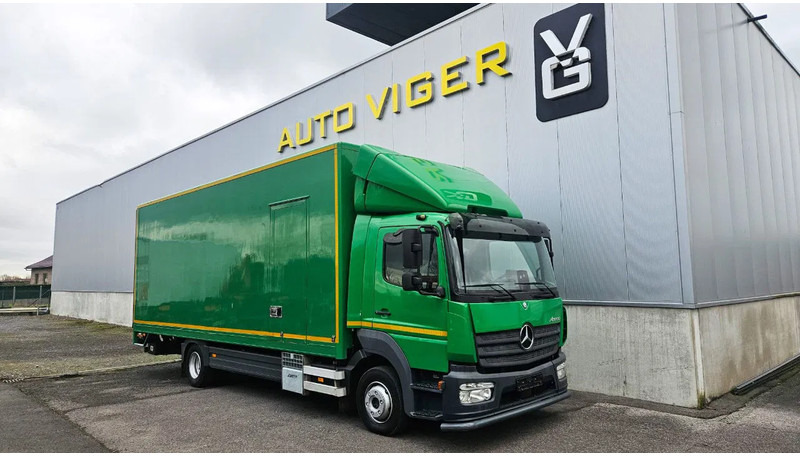Mercedes-Benz Atego 1018 *L*Achteruitrijcamera*Automaat*Airco*Dhollandia Laadbrug*7149cm - LKW: das Bild 1 Mercedes-Benz Atego 1018 *L*Achteruitrijcamera*Automaat*Airco*Dhollandia Laadbrug*7149cm - LKW: das Bild 1