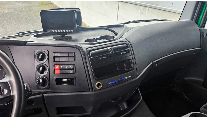 Mercedes-Benz Atego 1018 *L*Achteruitrijcamera*Automaat*Airco*Dhollandia Laadbrug*7149cm - LKW: das Bild 5 Mercedes-Benz Atego 1018 *L*Achteruitrijcamera*Automaat*Airco*Dhollandia Laadbrug*7149cm - LKW: das Bild 5