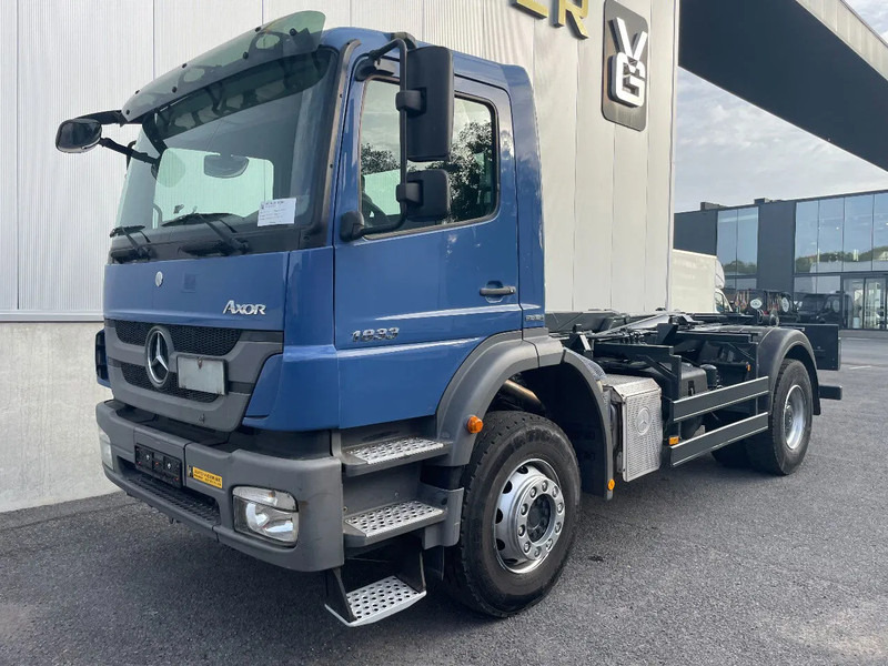 Mercedes-Benz Axor 1833 *cruise control*bluetooth*airconditioning*differentieelslot - Abrollkipper: das Bild 2 Mercedes-Benz Axor 1833 *cruise control*bluetooth*airconditioning*differentieelslot - Abrollkipper: das Bild 2
