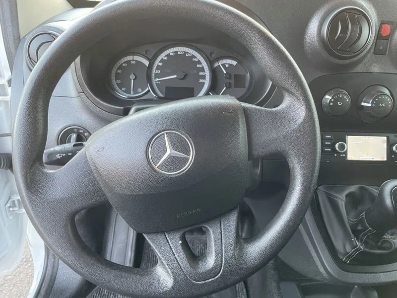 Mercedes-Benz Citan 109 CDI *Navigatie*Airco*Buitenspiegels verwarmd&elektr. verstelbaar - Kleintransporter: das Bild 4 Mercedes-Benz Citan 109 CDI *Navigatie*Airco*Buitenspiegels verwarmd&elektr. verstelbaar - Kleintransporter: das Bild 4