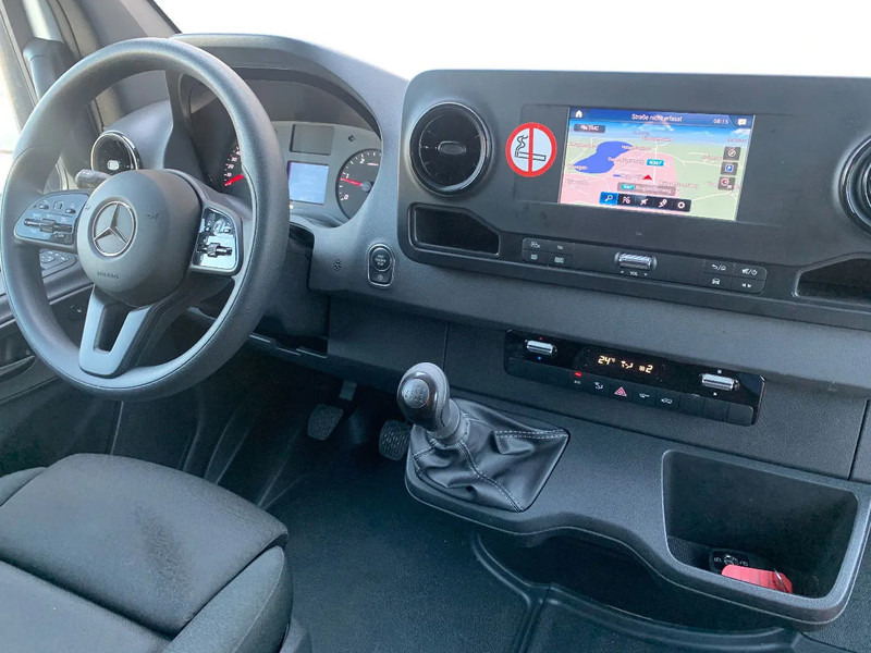Mercedes-Benz Sprinter 317 CDI*L2H2*360°Camera*Zetelverwarming*Tempomat*Navi* - Kastenwagen: das Bild 5 Mercedes-Benz Sprinter 317 CDI*L2H2*360°Camera*Zetelverwarming*Tempomat*Navi* - Kastenwagen: das Bild 5