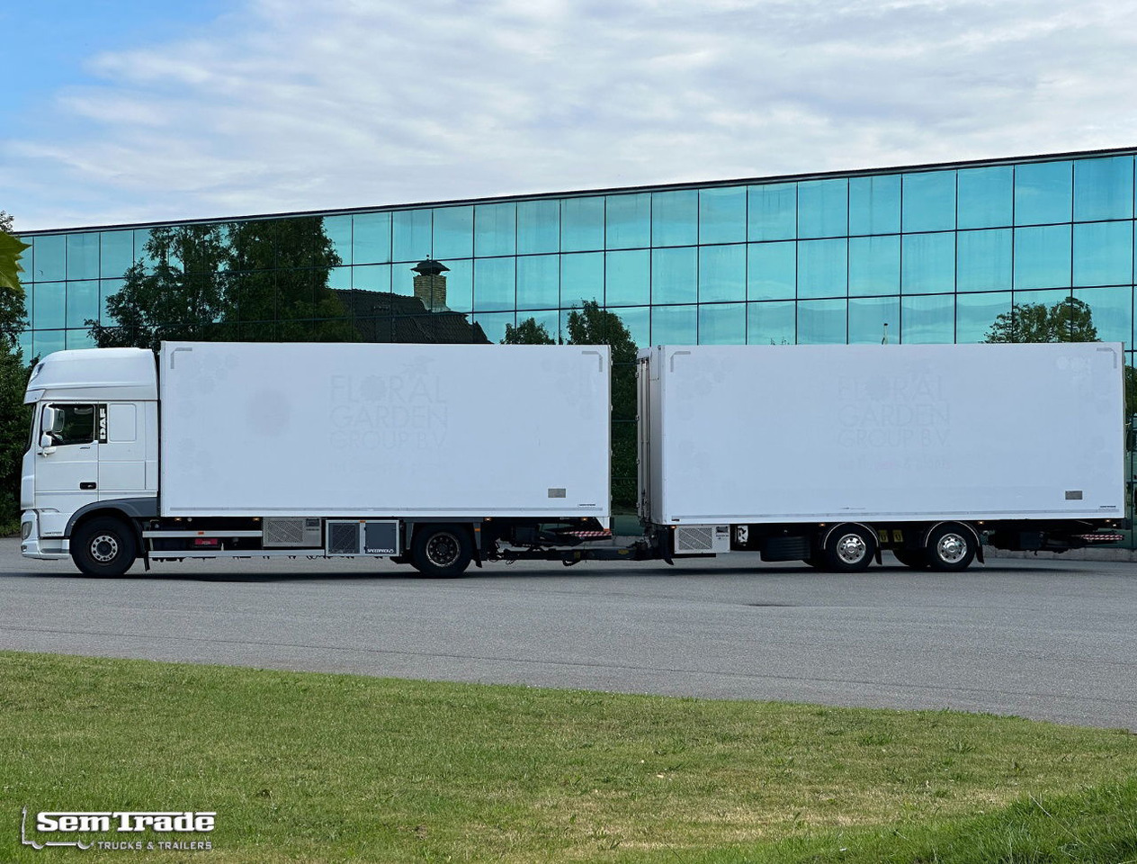 DAF XF 460 SSC Only 636.000 KM Tail Lift Cooling TOP Condition Holland-Combi - Kühlkoffer LKW: das Bild 2 DAF XF 460 SSC Only 636.000 KM Tail Lift Cooling TOP Condition Holland-Combi - Kühlkoffer LKW: das Bild 2
