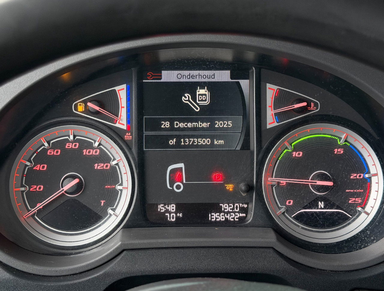 Kühlkoffer LKW DAF XF 480 FAR SSC Isolated BOX 810x250x275 CM Inside TRS Cooling Tail Lift TOP Condition NL-Truck: das Bild 13 Kühlkoffer LKW DAF XF 480 FAR SSC Isolated BOX 810x250x275 CM Inside TRS Cooling Tail Lift TOP Condition NL-Truck: das Bild 13