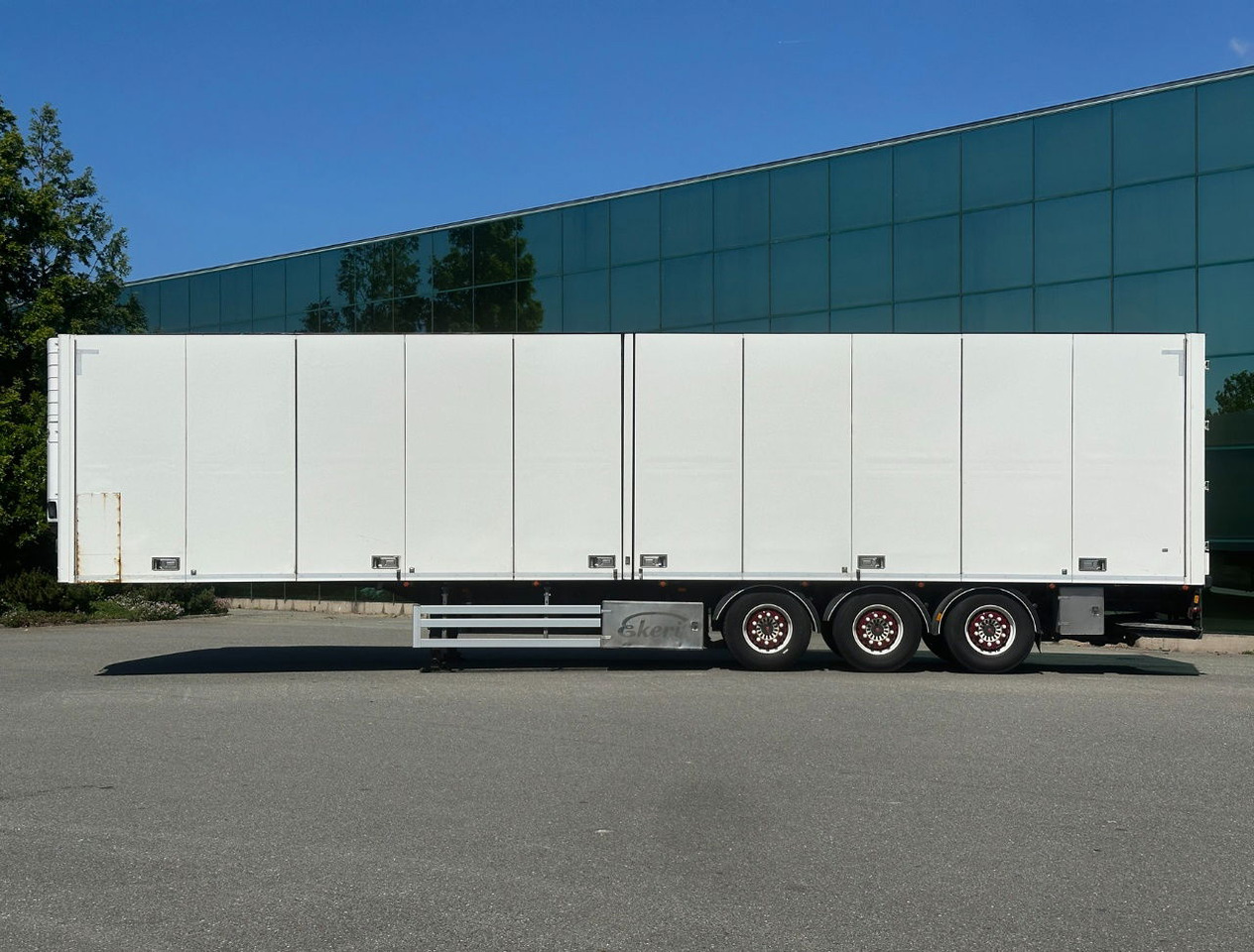 Ekeri 3-AS Multi Temp 1335 x 250 x 271 CM Inside Tail Lift - Kühlkoffer Auflieger: das Bild 2 Ekeri 3-AS Multi Temp 1335 x 250 x 271 CM Inside Tail Lift - Kühlkoffer Auflieger: das Bild 2