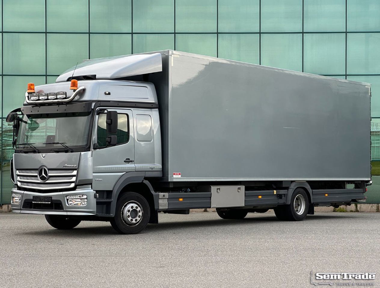 Mercedes-Benz Atego 1221 Euro 6 Isolated BOX + Heater Side Door Tail Lift 336.00 - Koffer LKW: das Bild 1 Mercedes-Benz Atego 1221 Euro 6 Isolated BOX + Heater Side Door Tail Lift 336.00 - Koffer LKW: das Bild 1
