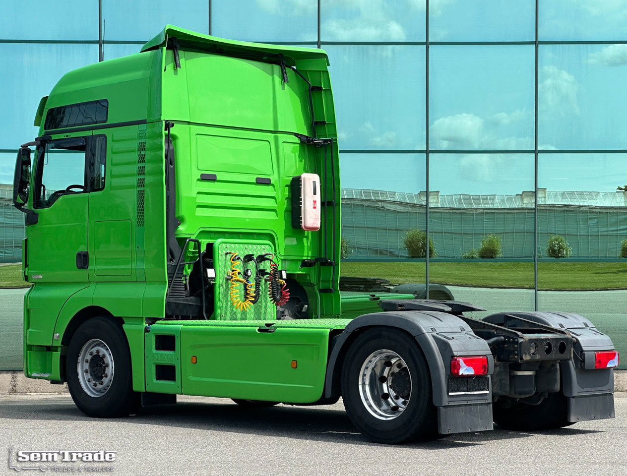MAN TGX 18.460 Euro 6 Only 697.000 KM 2X Tanks TOP Condition BE-Truck - Sattelzugmaschine: das Bild 3 MAN TGX 18.460 Euro 6 Only 697.000 KM 2X Tanks TOP Condition BE-Truck - Sattelzugmaschine: das Bild 3