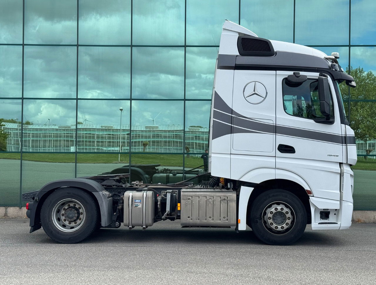 Mercedes-Benz Actros 1945 382.000 KM NEW TUV APK PTO + Hydraulics TOP Condition NL Truck - Sattelzugmaschine: das Bild 5 Mercedes-Benz Actros 1945 382.000 KM NEW TUV APK PTO + Hydraulics TOP Condition NL Truck - Sattelzugmaschine: das Bild 5