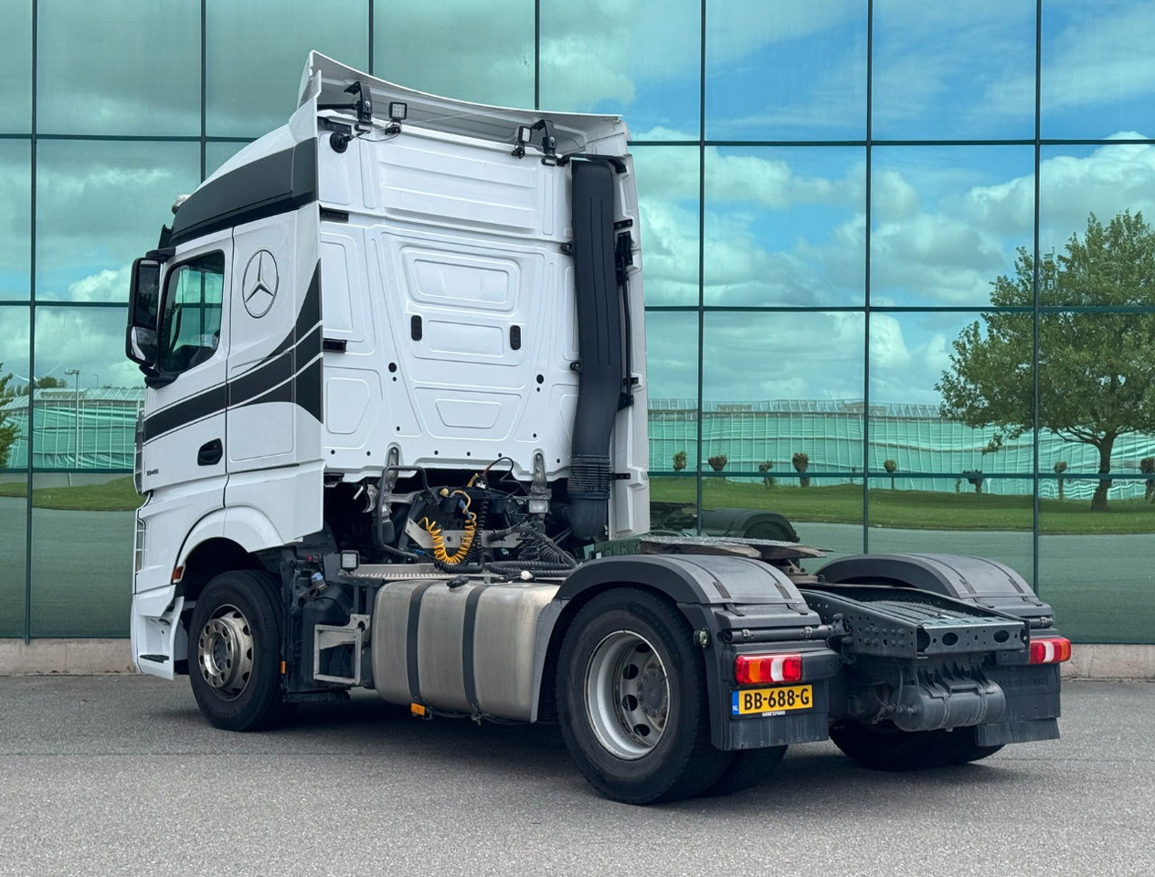Mercedes-Benz Actros 1945 382.000 KM NEW TUV APK PTO + Hydraulics TOP Condition NL Truck - Sattelzugmaschine: das Bild 3 Mercedes-Benz Actros 1945 382.000 KM NEW TUV APK PTO + Hydraulics TOP Condition NL Truck - Sattelzugmaschine: das Bild 3
