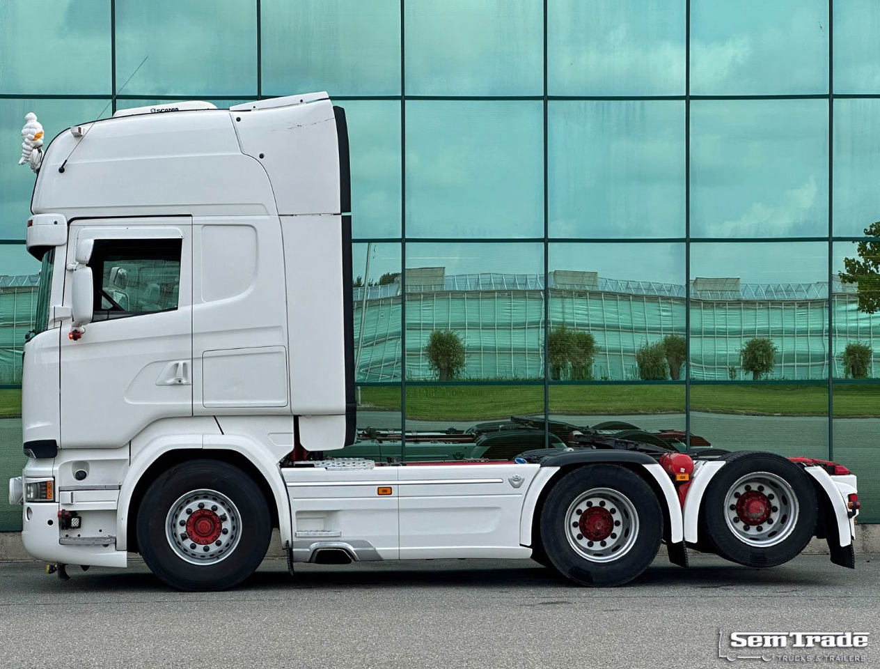 Scania R580 V8 Euro 6 Retarder Full Options Special Interior Super Condition - Sattelzugmaschine: das Bild 2 Scania R580 V8 Euro 6 Retarder Full Options Special Interior Super Condition - Sattelzugmaschine: das Bild 2