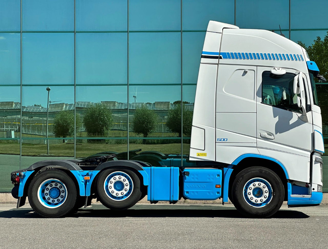 Volvo FH 500 6X2 XL I-Parc Cool 2x Tanks Super Condition NL Truck - Sattelzugmaschine: das Bild 5 Volvo FH 500 6X2 XL I-Parc Cool 2x Tanks Super Condition NL Truck - Sattelzugmaschine: das Bild 5