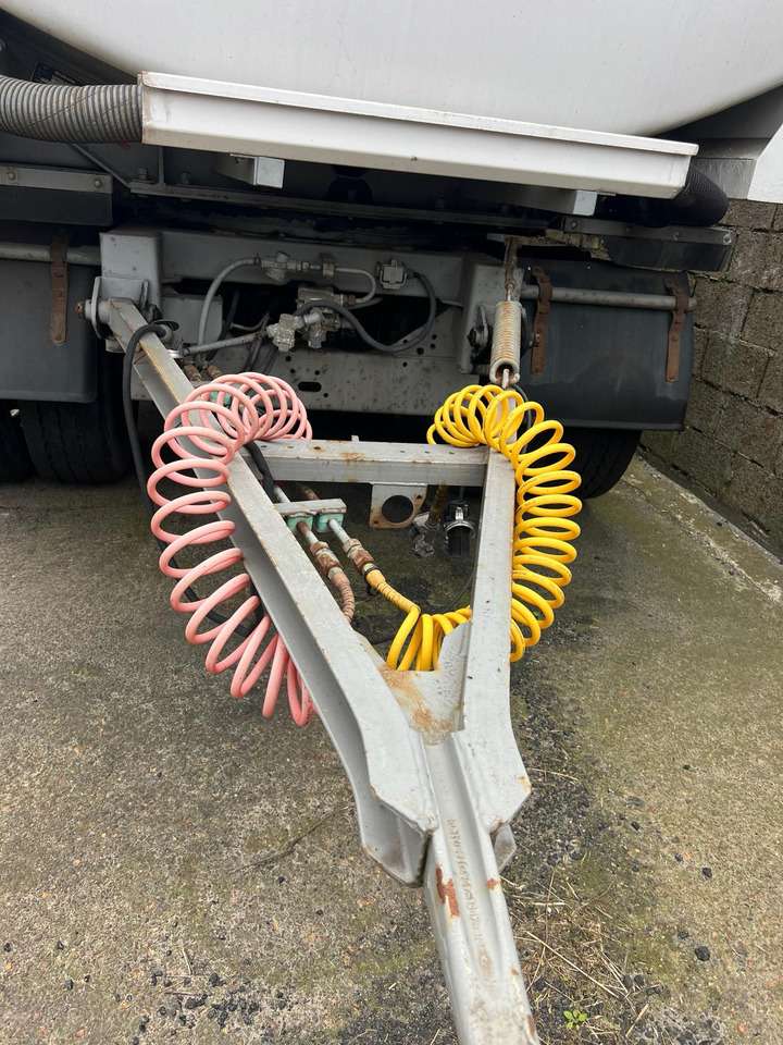 Tankanhänger Für die Beförderung von Kraftstoff STOKOTA 20000 L, BOTTOM and TOP LOADING: das Bild 7 Tankanhänger Für die Beförderung von Kraftstoff STOKOTA 20000 L, BOTTOM and TOP LOADING: das Bild 7