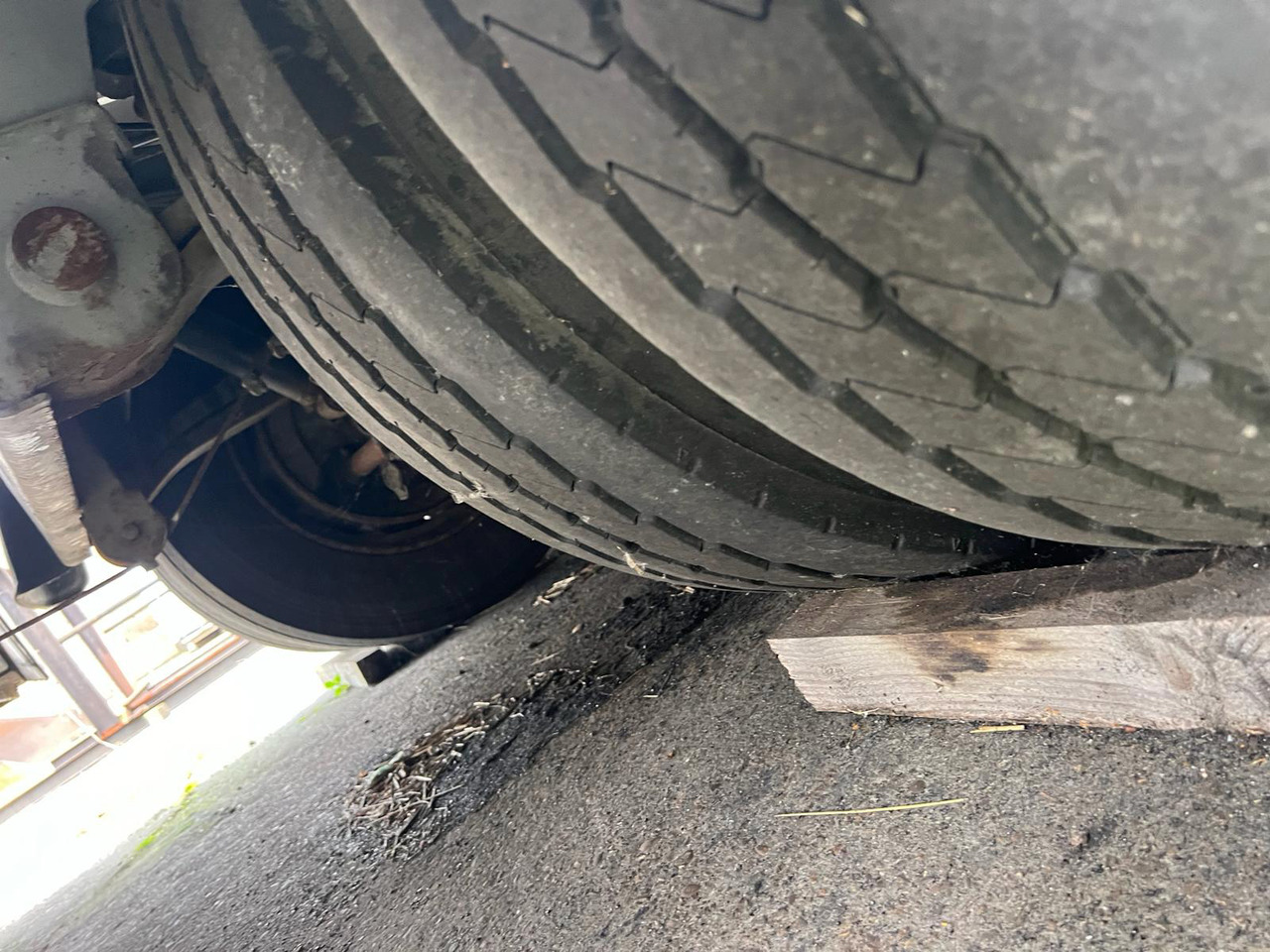 Tankanhänger Für die Beförderung von Kraftstoff STOKOTA 20000 L, BOTTOM and TOP LOADING: das Bild 11 Tankanhänger Für die Beförderung von Kraftstoff STOKOTA 20000 L, BOTTOM and TOP LOADING: das Bild 11