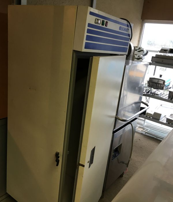 Tour refrigere Gastro ou 600x400 Armoires froides Self de presentation Table de decoupe refrigeree - Lebensmittelmaschine: das Bild 4 Tour refrigere Gastro ou 600x400 Armoires froides Self de presentation Table de decoupe refrigeree - Lebensmittelmaschine: das Bild 4