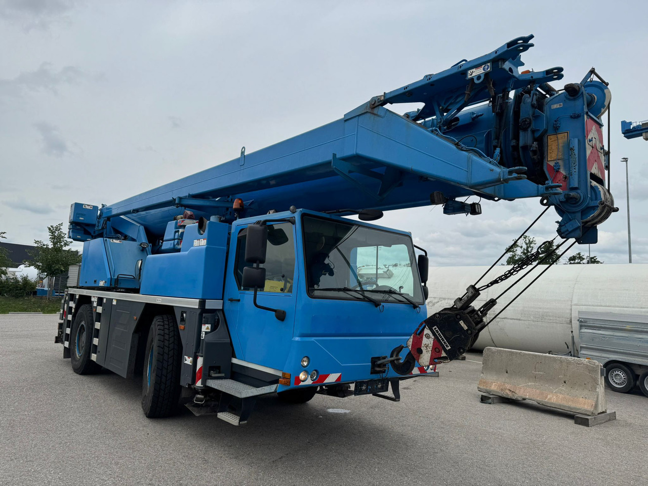 LIEBHERR LTM 1040-2.1 - Mobilkran: das Bild 2 LIEBHERR LTM 1040-2.1 - Mobilkran: das Bild 2