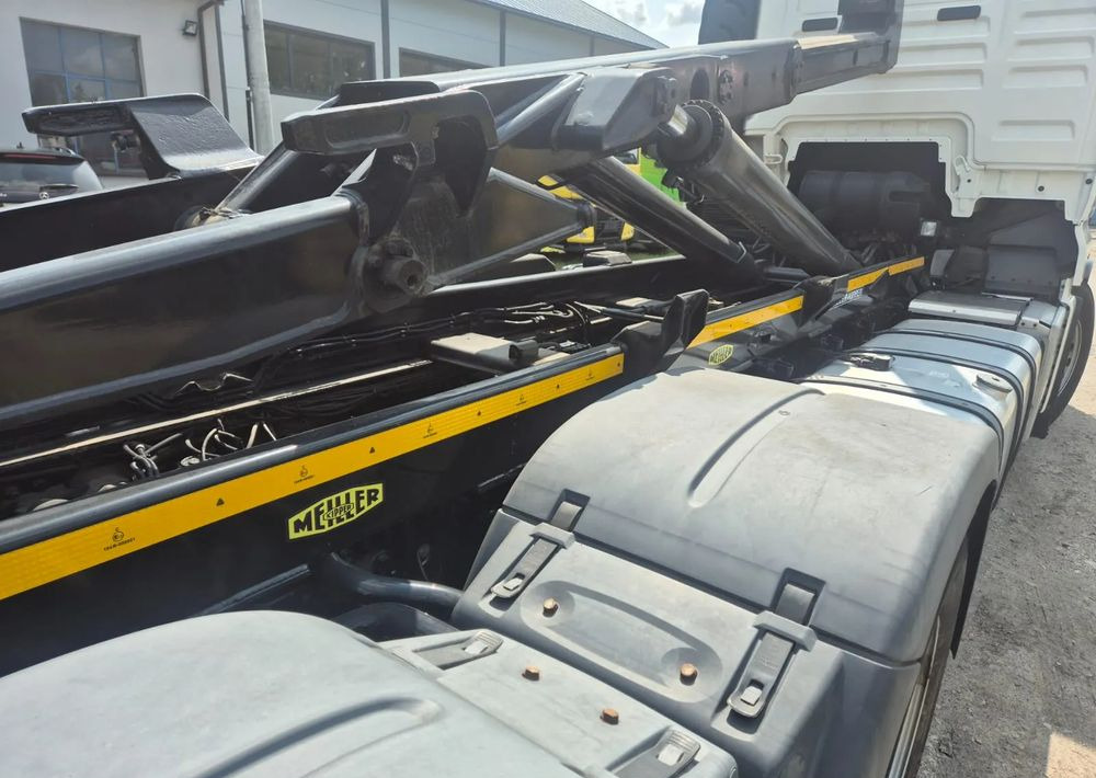 MAN TGX 26-460 Hakowiec oś skrętna - Abrollkipper: das Bild 5 MAN TGX 26-460 Hakowiec oś skrętna - Abrollkipper: das Bild 5