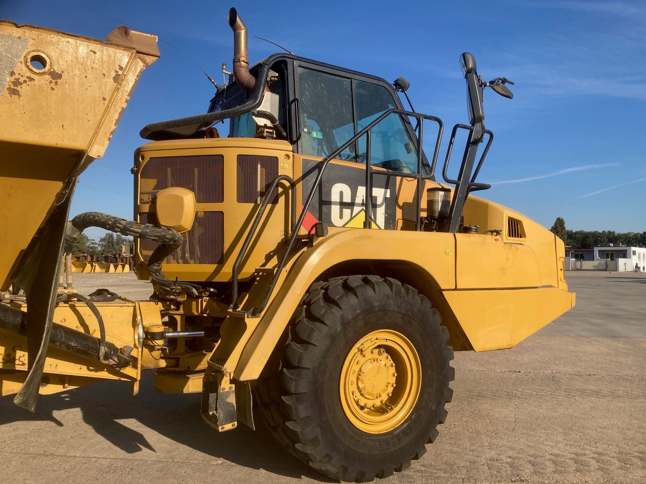 CATERPILLAR 730C - Knickgelenkter Dumper: das Bild 5 CATERPILLAR 730C - Knickgelenkter Dumper: das Bild 5