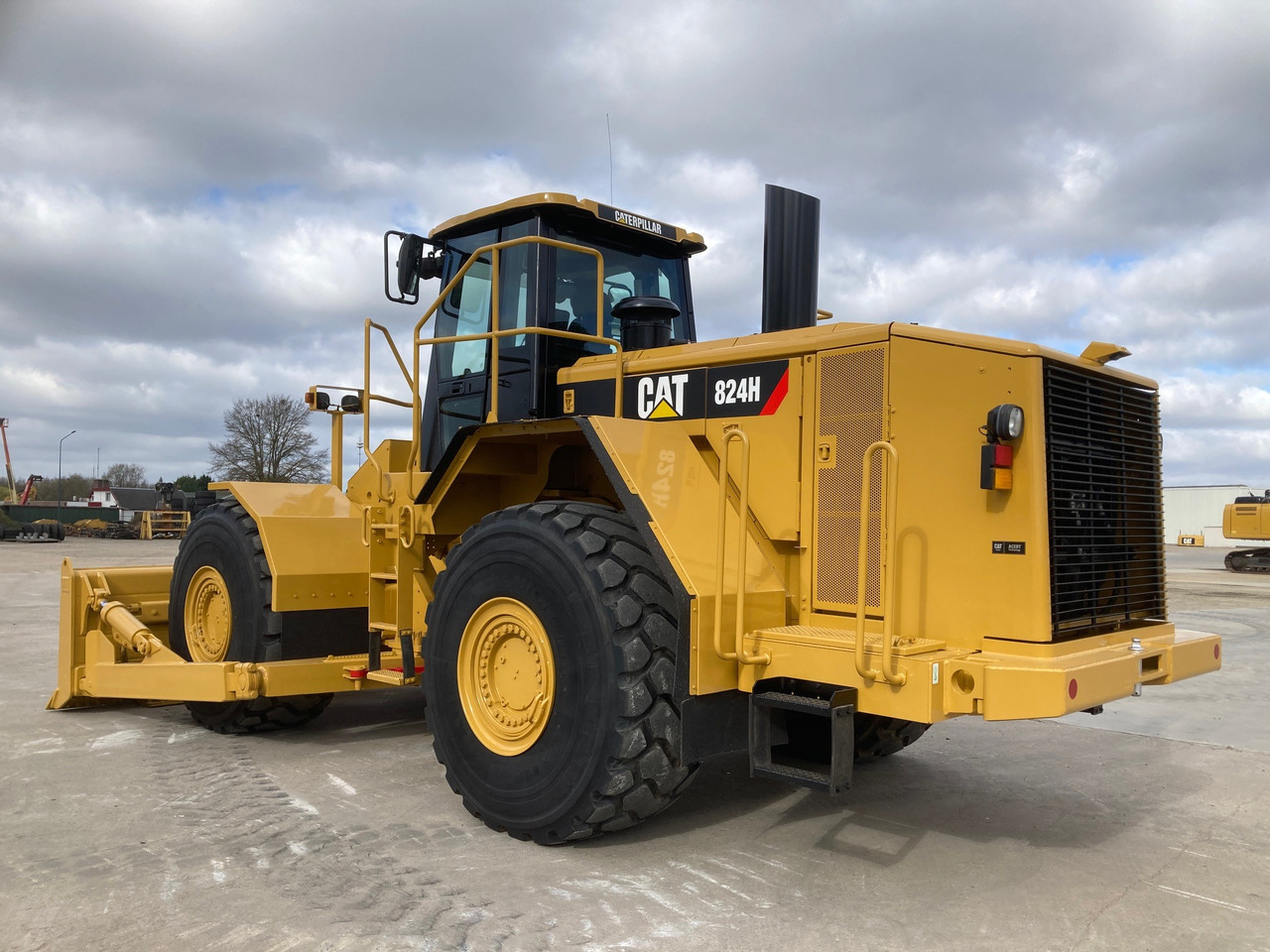 CATERPILLAR 824H - Bulldozer: das Bild 1 CATERPILLAR 824H - Bulldozer: das Bild 1