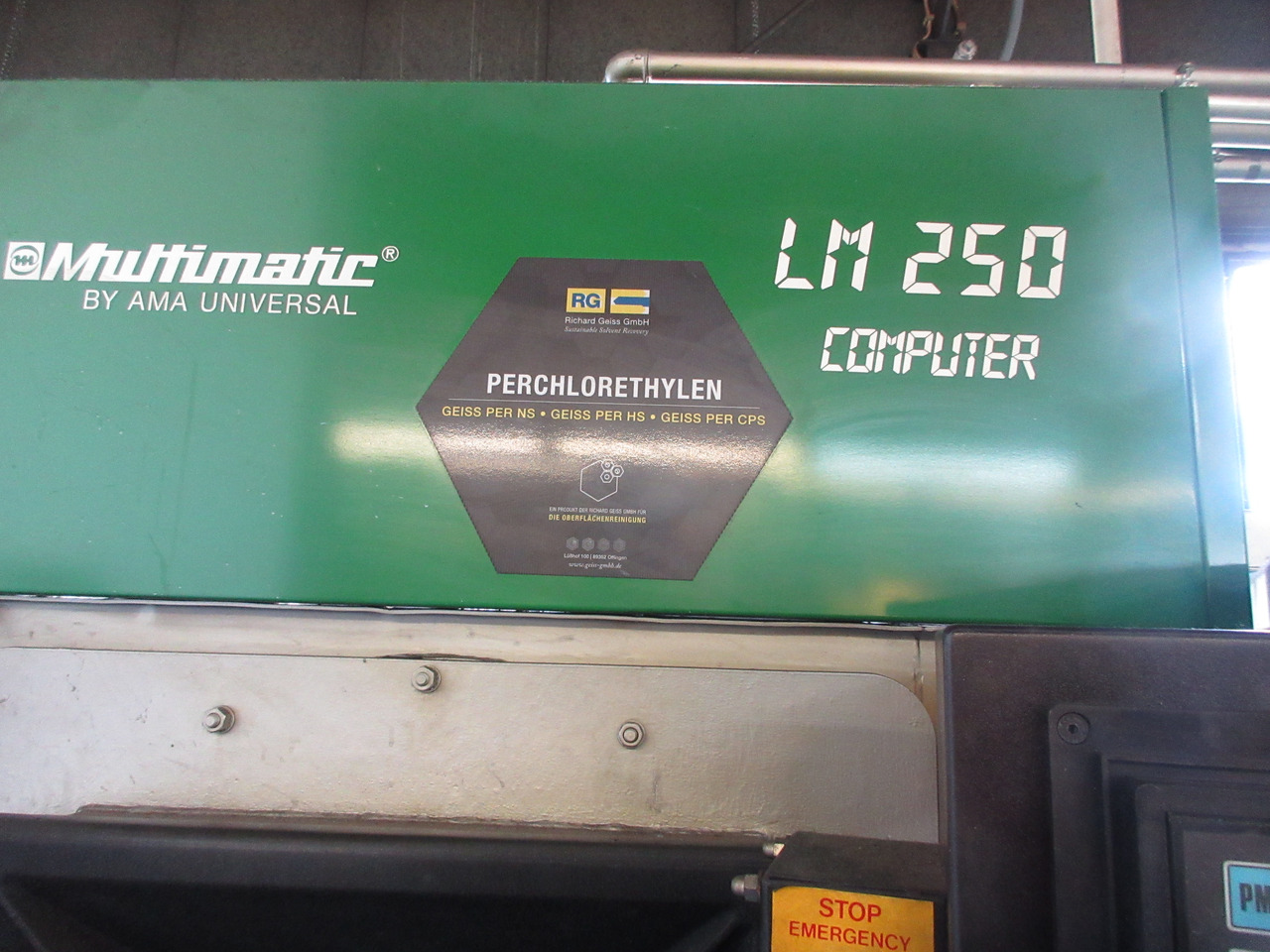 AMA Universal Multimatic LM 250 Computer Entfettungsanlage mit PER Perchlorethylen - Werkzeugmaschine: das Bild 5 AMA Universal Multimatic LM 250 Computer Entfettungsanlage mit PER Perchlorethylen - Werkzeugmaschine: das Bild 5