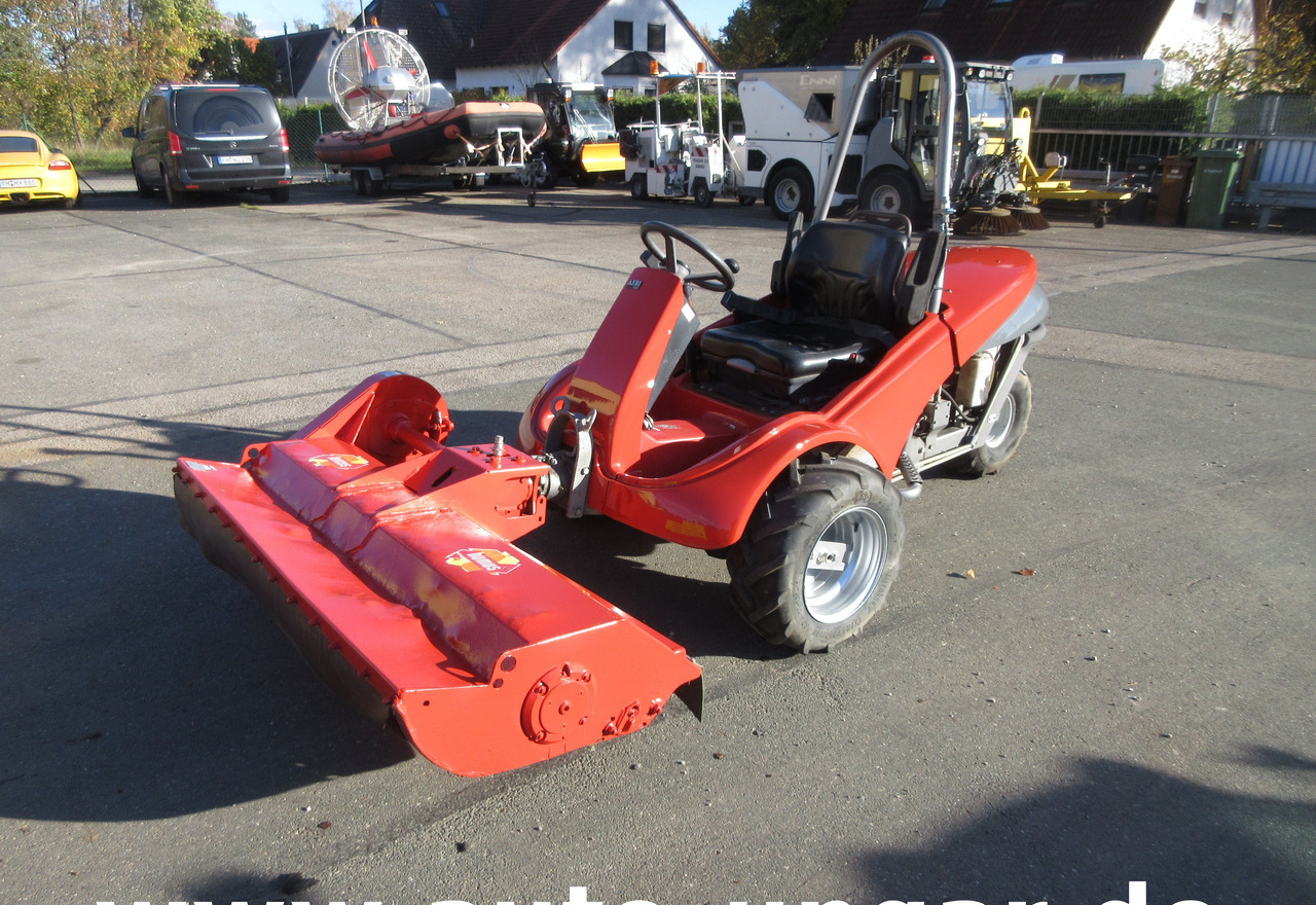 Aebi TerraCut TC07 Hangmäher 3x3 mit Humus Mulcher - Böschungsmäher: das Bild 1 Aebi TerraCut TC07 Hangmäher 3x3 mit Humus Mulcher - Böschungsmäher: das Bild 1