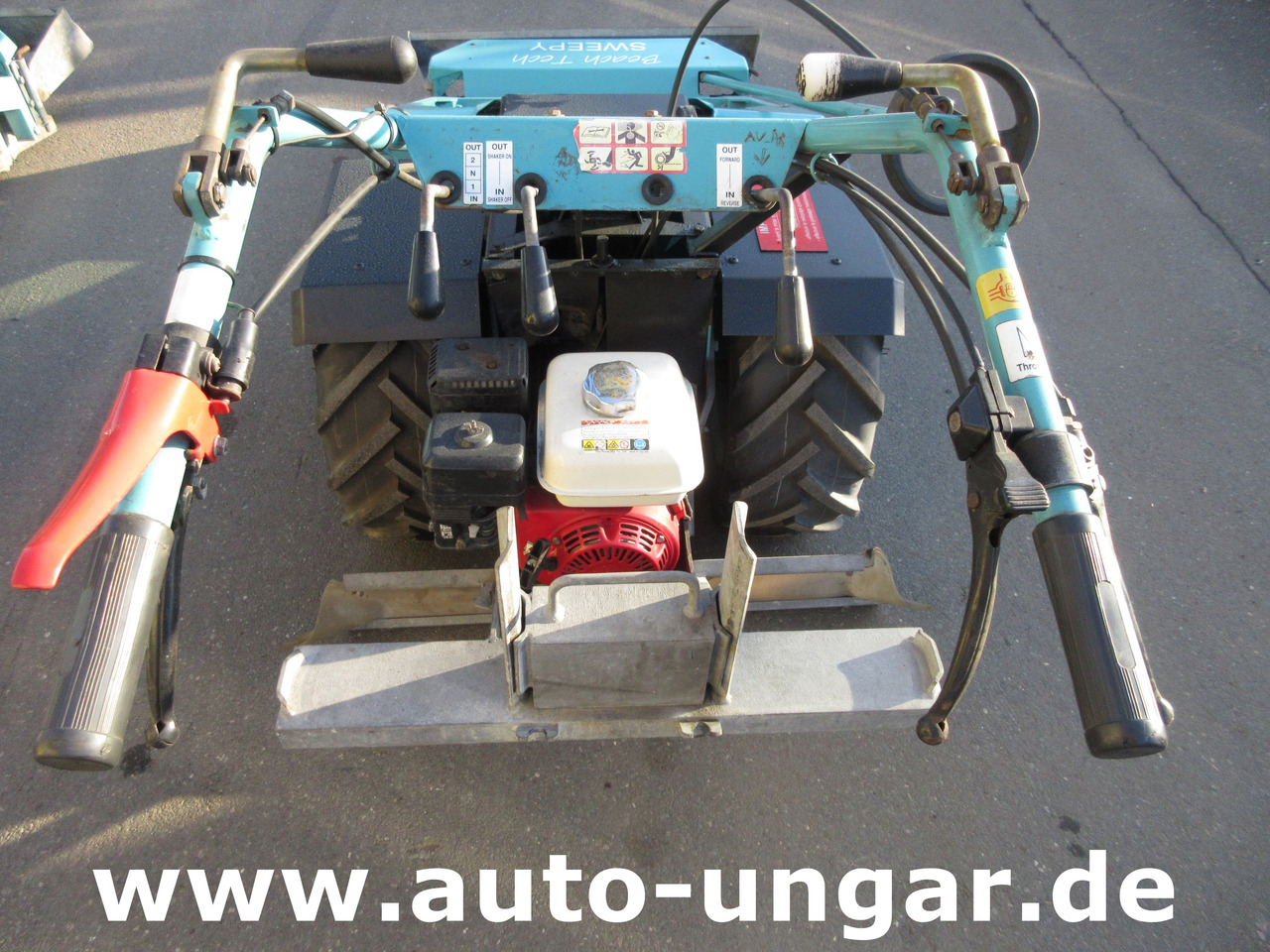 Kommunal-/ Sonderfahrzeug Beachtech Sweepy walk-behind Beachcleaner Strandreiniger Cribleuse de Plage: das Bild 6