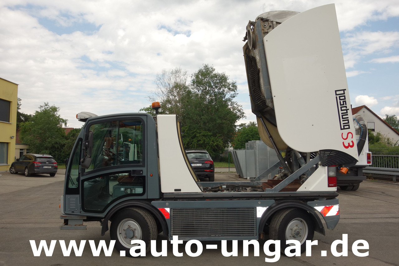 Boschung S3 Wasserfass Kipper 4-Rad-Lenkung Multicar Kommunalfahrzeug Geräteträger - Kommunal-/ Sonderfahrzeug: das Bild 3 Boschung S3 Wasserfass Kipper 4-Rad-Lenkung Multicar Kommunalfahrzeug Geräteträger - Kommunal-/ Sonderfahrzeug: das Bild 3
