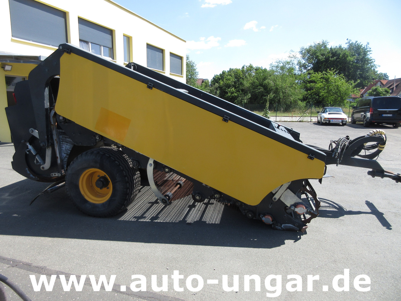Kommunal-/ Sonderfahrzeug Etapnet Matador Strandreiniger Beachtech STR Cribleuse de Palge Beachcleaner limpiador de playas: das Bild 7