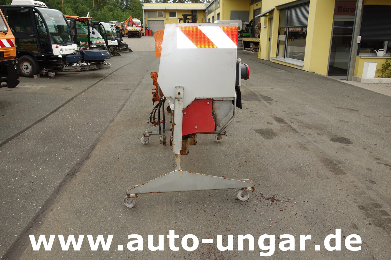 Multicar Kiefer - Bertsche Heckanbaustreuer für Multicar Boki Ladog Hansa Winterdienst - Kommunal-/ Sonderfahrzeug: das Bild 4 Multicar Kiefer - Bertsche Heckanbaustreuer für Multicar Boki Ladog Hansa Winterdienst - Kommunal-/ Sonderfahrzeug: das Bild 4