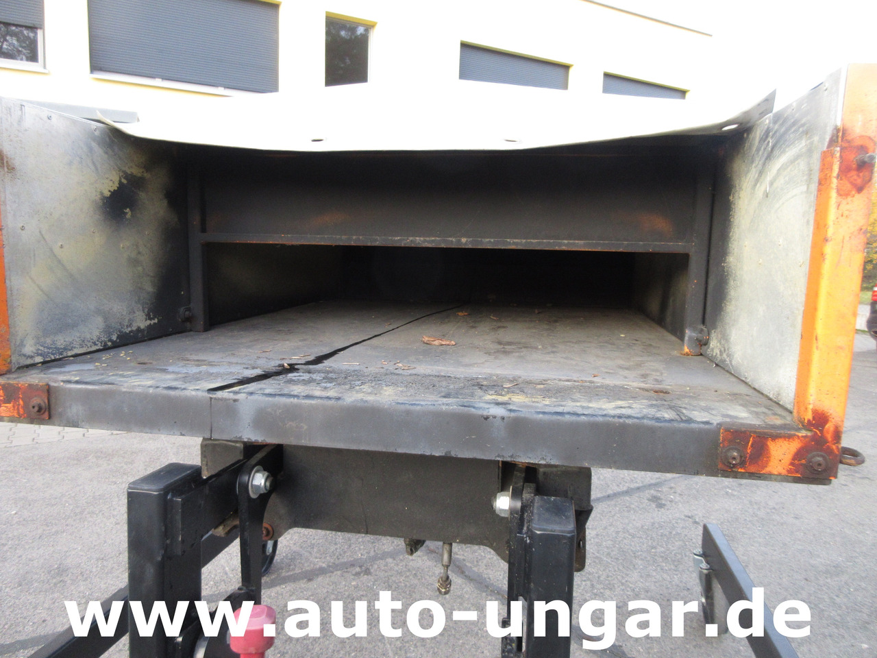 Schneeräumfahrzeug Nilfisk CR 3500 Winterdienst - Paket Schneepflug Streuer Kipper - Pritsche: das Bild 9