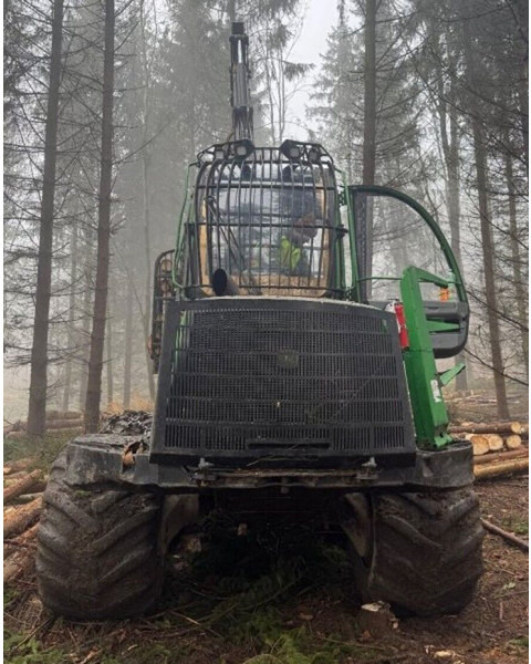 John Deere 1010E 8W - Forwarder: das Bild 4 John Deere 1010E 8W - Forwarder: das Bild 4