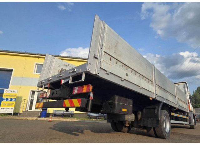 Mercedes-Benz Axor 1824 - Pritsche LKW, Autokran: das Bild 4 Mercedes-Benz Axor 1824 - Pritsche LKW, Autokran: das Bild 4