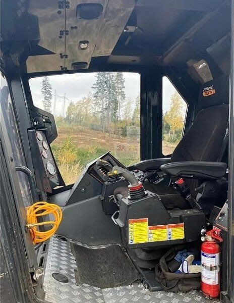 PrimeTech PT300 FAE 12t - Forstmulcher: das Bild 5 PrimeTech PT300 FAE 12t - Forstmulcher: das Bild 5
