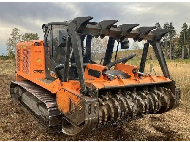 PrimeTech PT300 FAE 12t - Forstmulcher: das Bild 2 PrimeTech PT300 FAE 12t - Forstmulcher: das Bild 2