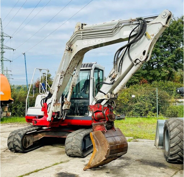 Takeuchi 7t TB175 powertilt - Minibagger: das Bild 4 Takeuchi 7t TB175 powertilt - Minibagger: das Bild 4