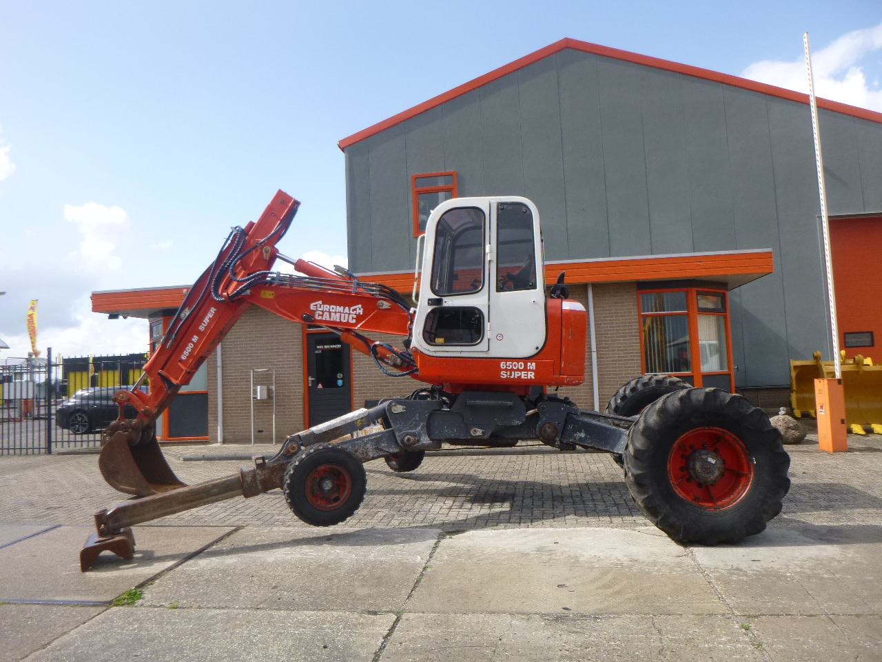 EUROCOMACH 6500M Super - Schreitbagger: das Bild 1 EUROCOMACH 6500M Super - Schreitbagger: das Bild 1