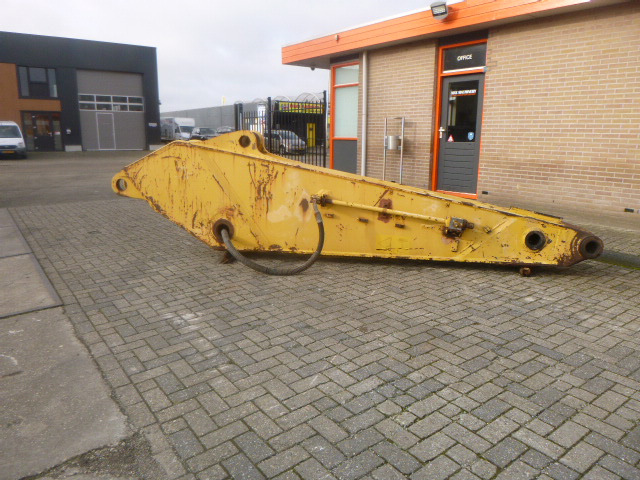 KOMATSU PC600-6 / PC600-7 / PC600-8 - Ausleger für Kettenbagger: das Bild 2 KOMATSU PC600-6 / PC600-7 / PC600-8 - Ausleger für Kettenbagger: das Bild 2