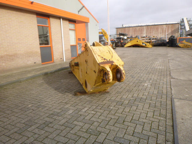 KOMATSU PC600-6 / PC600-7 / PC600-8 - Ausleger für Kettenbagger: das Bild 5 KOMATSU PC600-6 / PC600-7 / PC600-8 - Ausleger für Kettenbagger: das Bild 5
