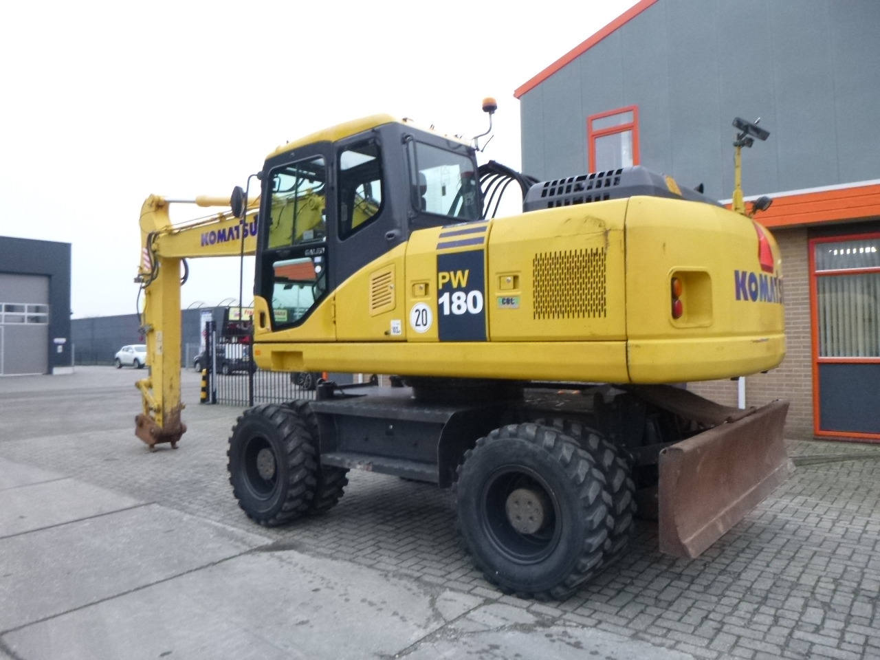 KOMATSU PW180-7EO - Mobilbagger: das Bild 2 KOMATSU PW180-7EO - Mobilbagger: das Bild 2