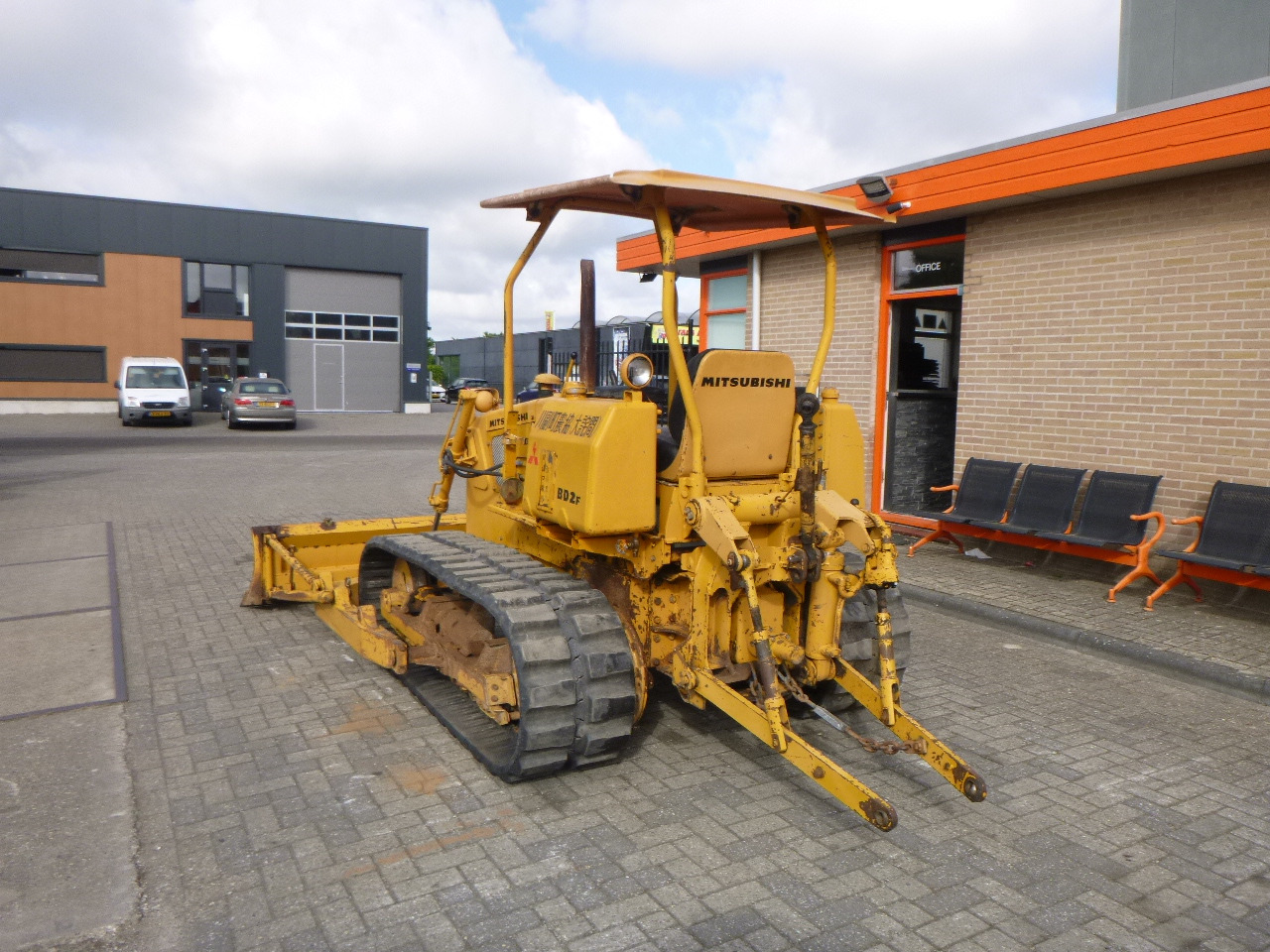 MITSUBISHI BD2F - Bulldozer: das Bild 3 MITSUBISHI BD2F - Bulldozer: das Bild 3